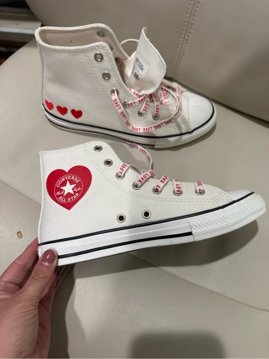 Converse Shoes - Converse White High-Top Kids Sneakers with Red Heart Details